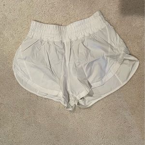 Lululemon HR Track That shorts